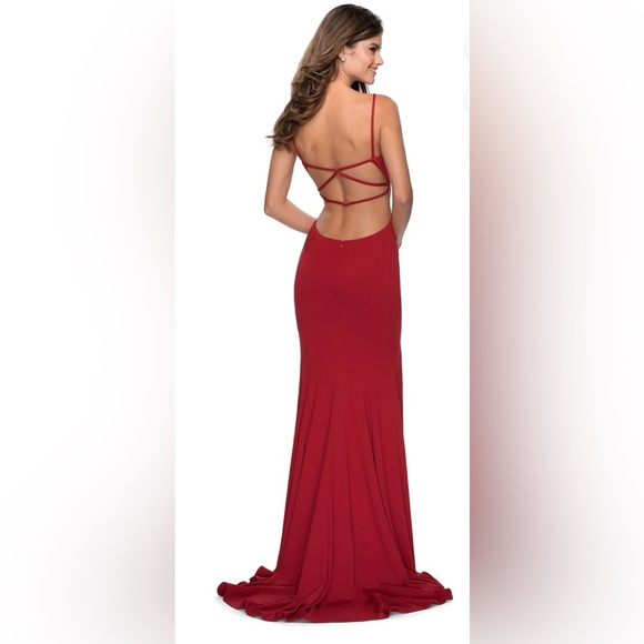 Stunning Red La Femme Formal/Prom gown. Size 8. NWT never worn. - Picture 2 of 7